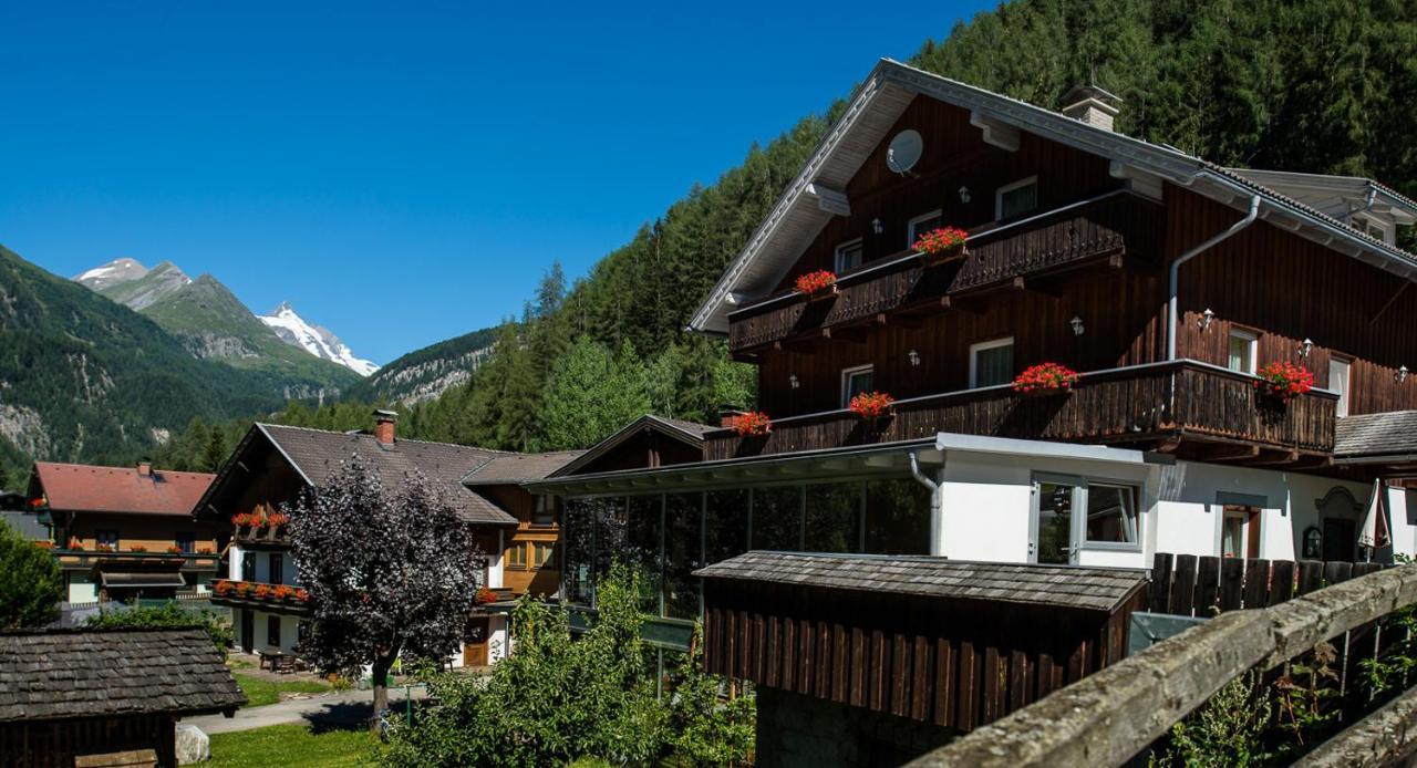 Landhaus Alpenrose - Feriendomizile Pichler Hotell Heiligenblut Exteriör bild