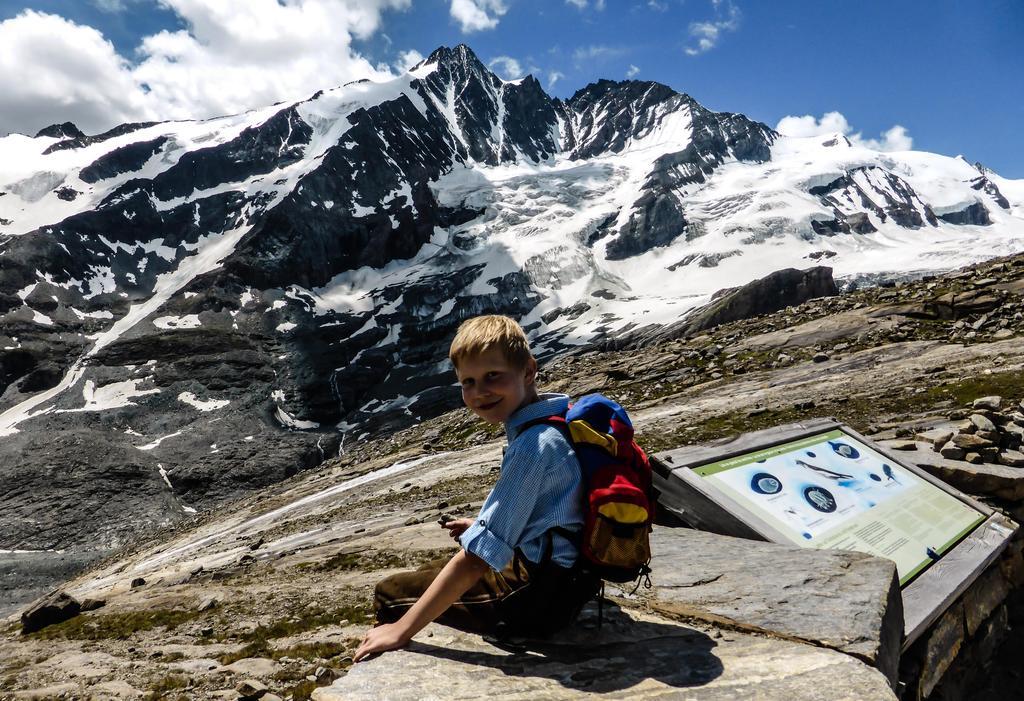 Landhaus Alpenrose - Feriendomizile Pichler Hotell Heiligenblut Exteriör bild